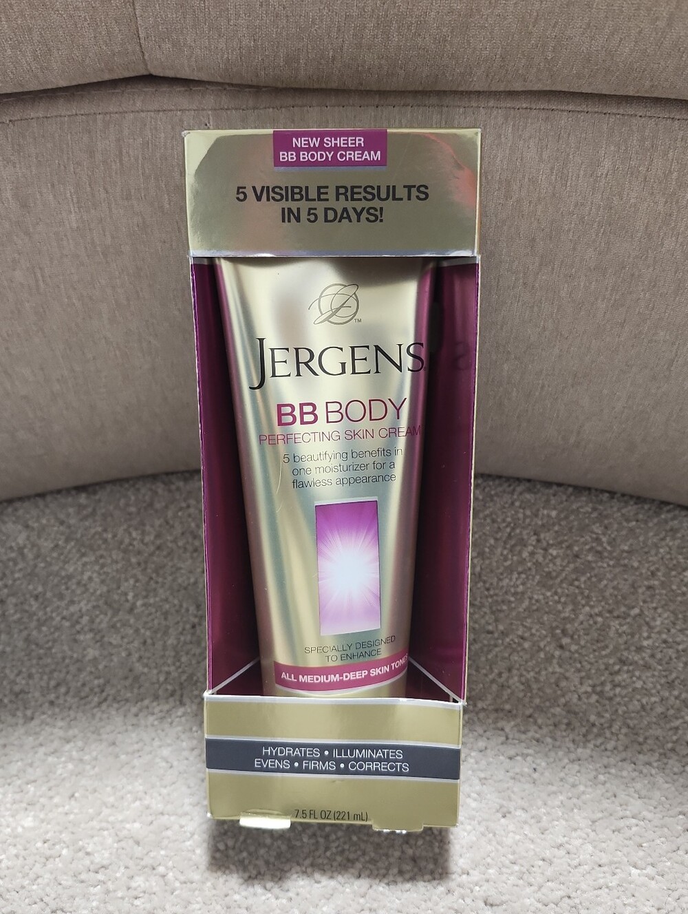 Jergens BB Body Perfecting Skin Cream All Medium-Deep Tones Moisturizer 7.5 oz.